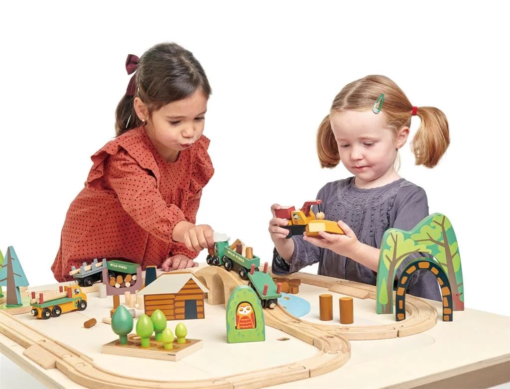 PETIT TRAIN EN BOIS [bnr:94bd54cb23bb]