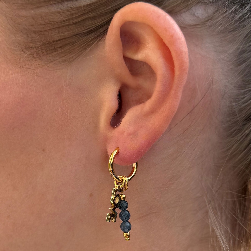 Boucles d'oreilles dorées facettes Love bleu - Love Ibiza 2
