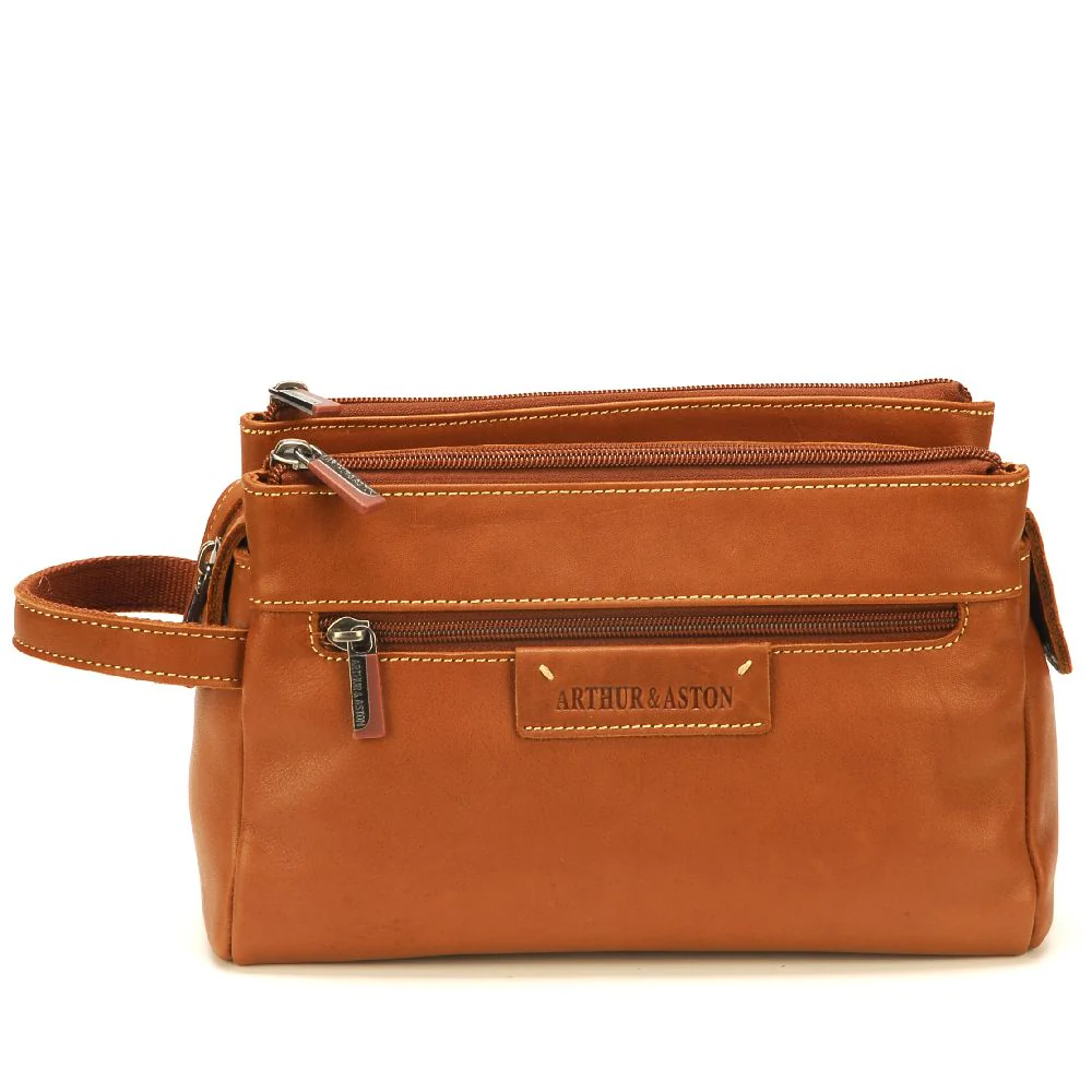 2028-21 - Trousse de toilette - Cognac cuir - ARTHUR & ASTON