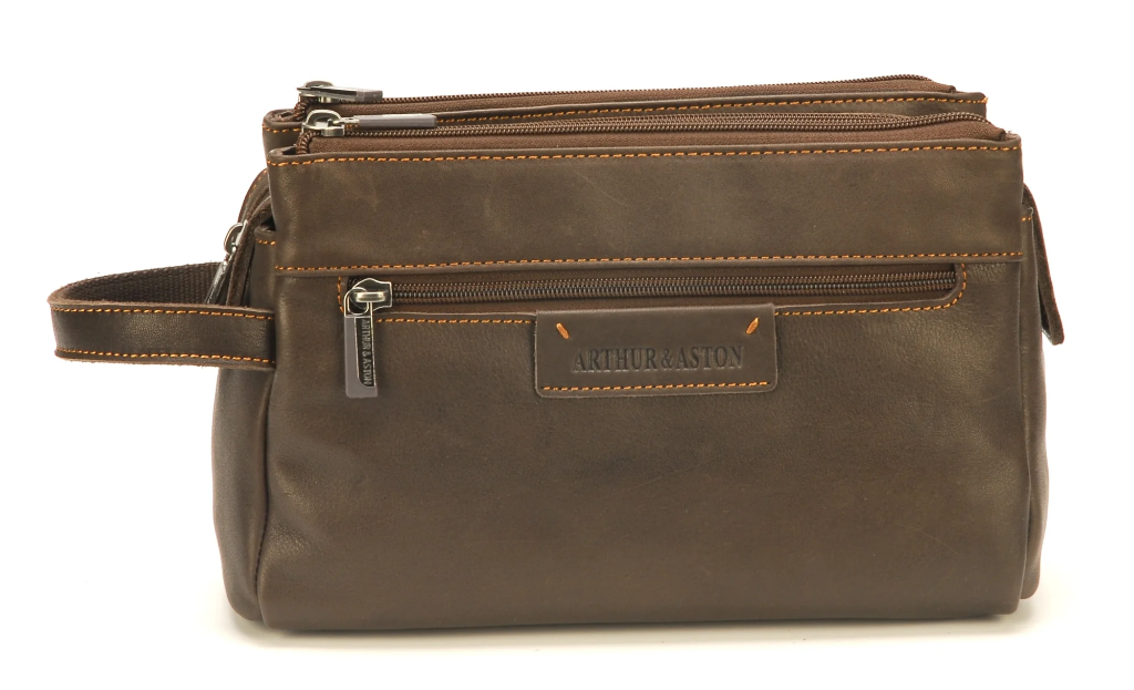 2028-21 - Trousse de toilette - Châtaigne cuir - ARTHUR & ASTON
